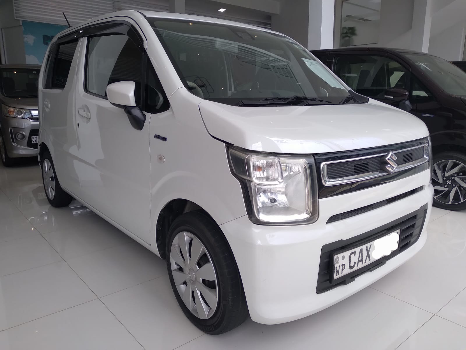 Suzuki WagonR FX Safety 2017 Hybrid thumbnail 2