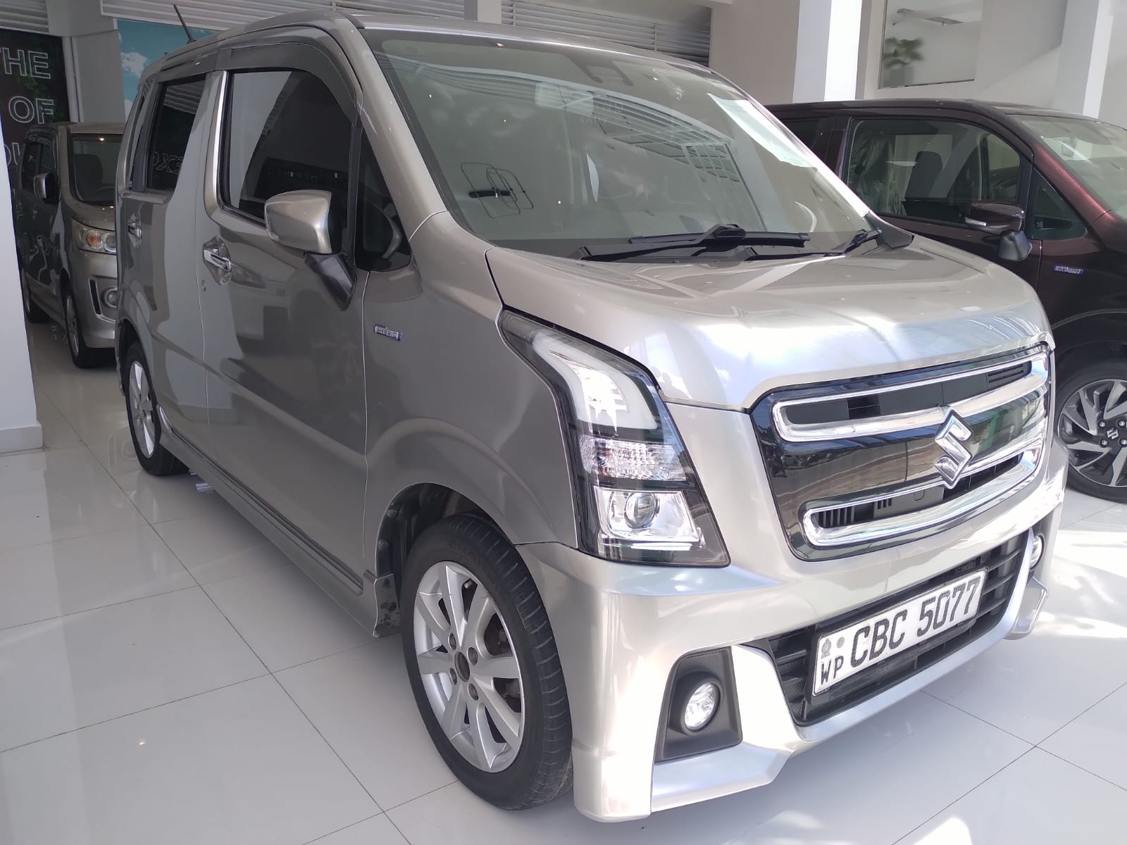 Suzuki WagonR Stingray 2018 Hybrid thumbnail 3