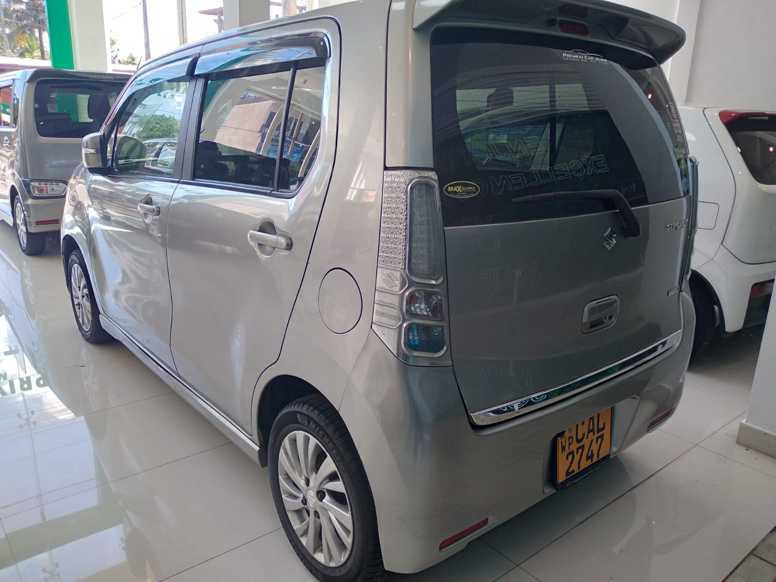 Suzuki WagonR 2014 Hybrid thumbnail 3